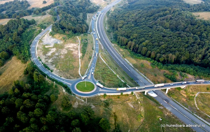 DN 68 Deva - Lugoj, zona nodului rutier de la Holdea. Foto: Daniel Guță ADEVĂRUL
