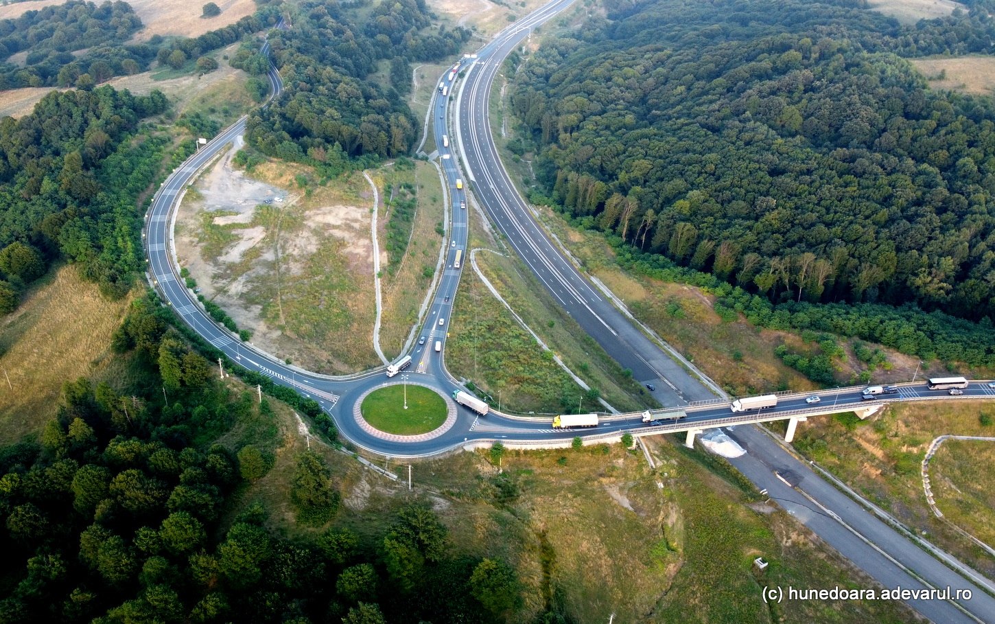 Durerea șoferilor de pe drumul Deva - Lugoj s-a sfârșit Durerea șoferilor de pe drumul Deva - Lugoj s-a sfârșit