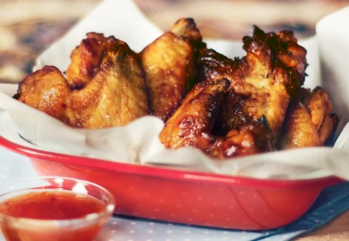 
    aripioare, pui, picante, reteta, clickpoftabunaclickpoftabuna.ro  