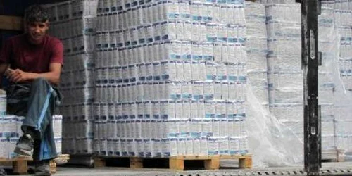 Ajutoarele alimentare îi așteaptă pe beneficiari