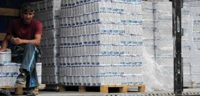 Ajutoarele alimentare îi așteaptă pe beneficiari