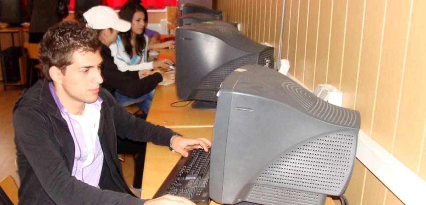 Certificatele ECDL sau IC3 scutesc elevii de evaluarea competenţelor digitale.
