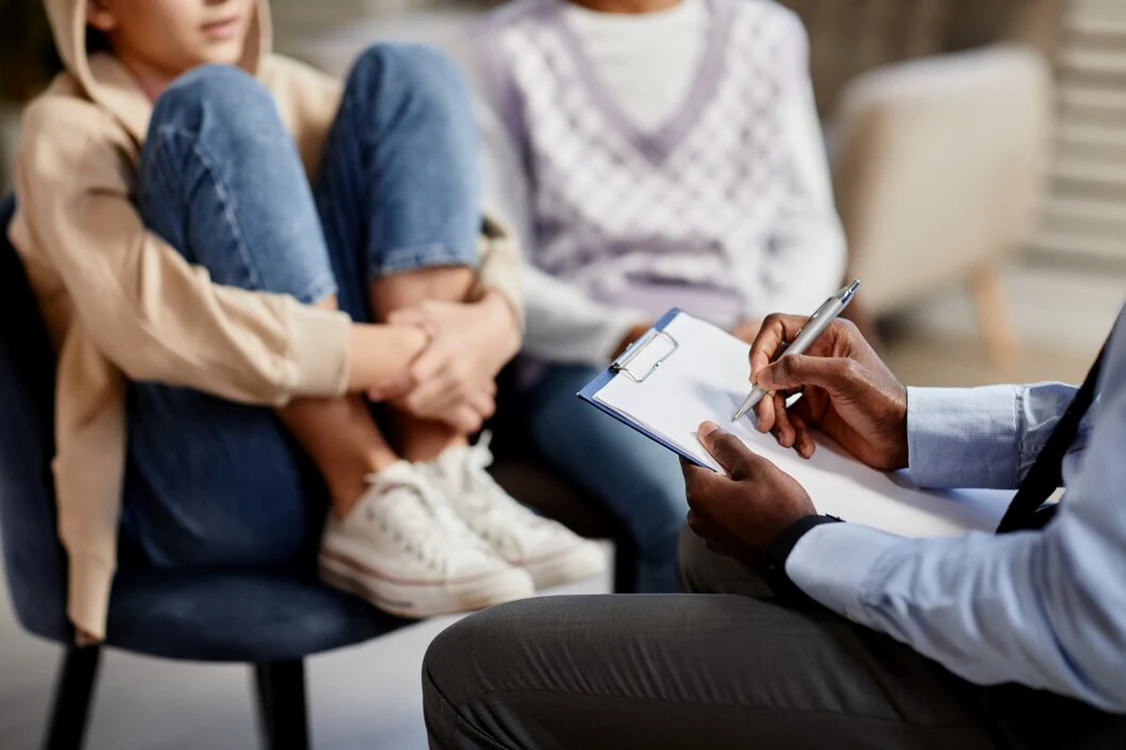 Părinţi care şi-au educat acasă copiii au fost pedepsiţi. Foto: Shutterstock