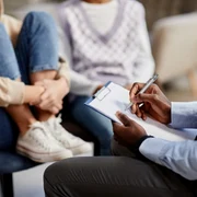 doi parinti care isi educau copiii acasa au fost pedepsiti de judecatori foto shutterstock jpeg