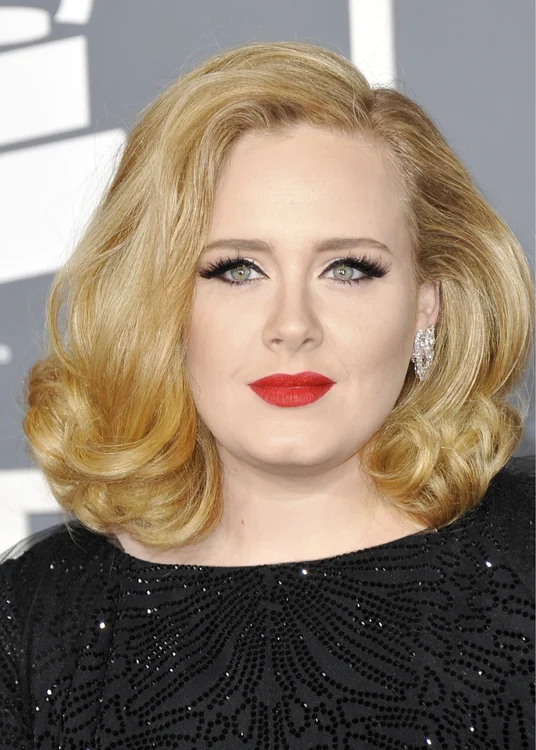 Adele nu-şi poate ierta tatăl, FOTO:AFP