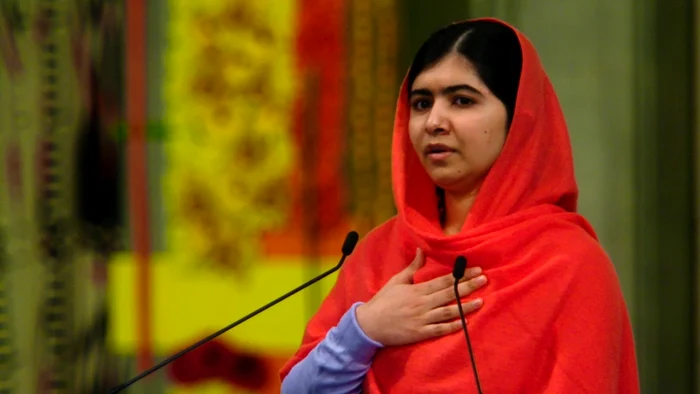 „Eu sunt Malala“ este portretul Malalei Yousafzai, laureată a Premiului
Nobel pentru Pace, care a fost atacată de talibani şi grav rănită de un glonţ
în timp ce se întorcea acasă FOTO National Geographic