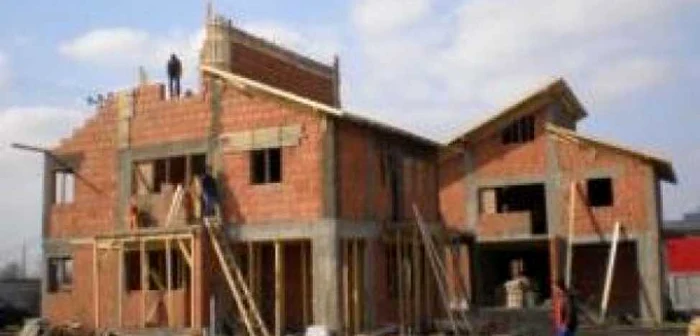 De la începutul anului au fost eliberate 327 de autorizaţii de construire