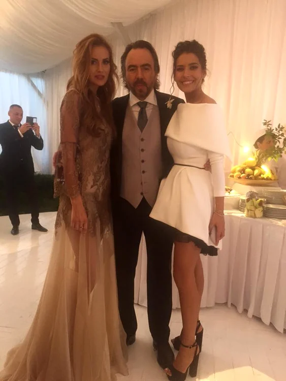 Bobby Păunescu și Alice Peneacă, împreună cu una dintre invitate