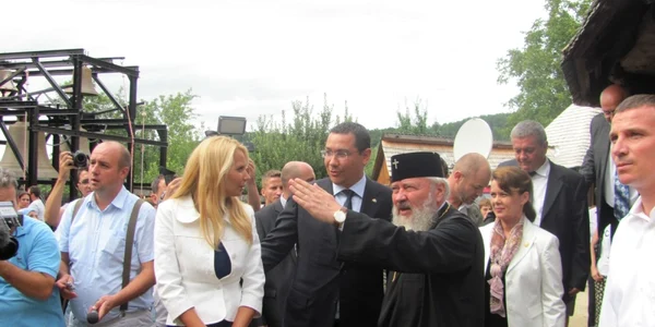 victor ponta la nicula foto