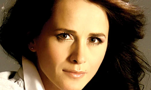 Mădălina Manole a decedat în 14 iulie 2010, chiar în ziua în care a împlinit 43 de ani jpeg