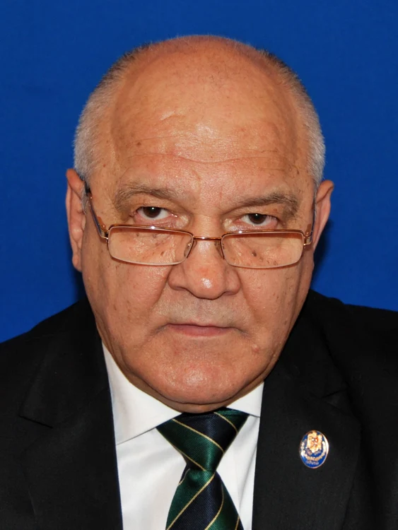 Mircea Grosaru şi-a angajat soţia la cabinetul său parlamentar din Botoşani FOTO :cdep.ro