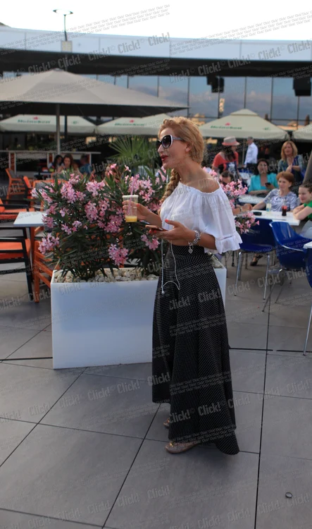 Anamaria Ferentz, la lansarea colecţiei Ritei Mureşan