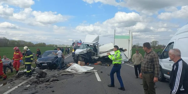 accident DN1 cu 6 raniti FOTO bizbrasov ro jpeg
