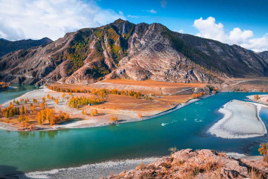 De ce ghețarul din Siberia care „sângerează” este un semn de rău augur. Explicația cercetătorilor