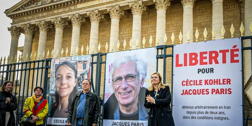 G47oXRPWsAAmxa8 jpeg