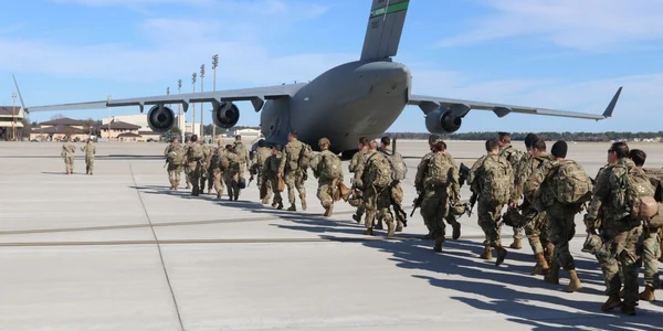 Trupe americane din Divizia 82 aeropurtata trimise in Orientul Mijlociu dupa evenimentele din Irak - i ianuarie 2020 FOTO AFP PHOTO / CAPT. ROBYN J. HAAKE / US ARMY