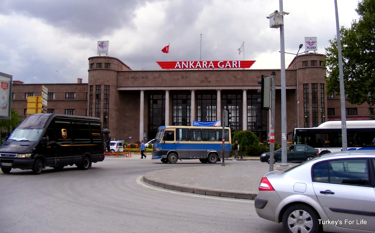 
    Zona din apropierea Gării Centrale din Ankara va purta titulatura de "Piaţa Democraţiei"Foto: Turkey's For Life  