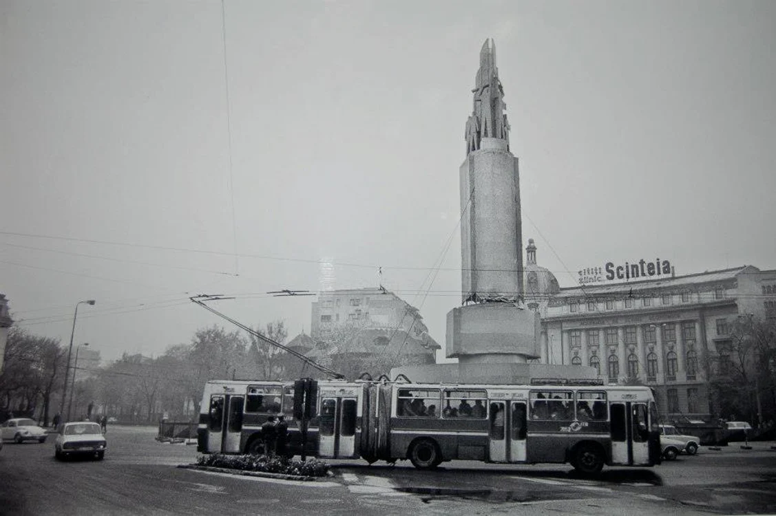 Bulevardele, aproape goale Colecție Comunismul în România