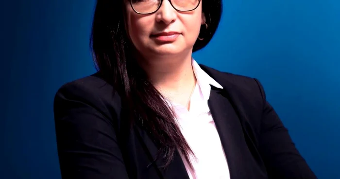 livioara sujdea director executiv electrica foto electrica