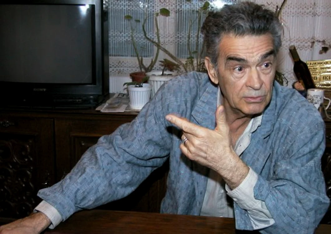 
    Iurie Darie a fost operat pe creier la Spitalul "Bagdasar Arseni" iar starea lui e bună  