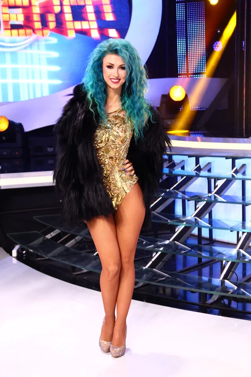 Andreea Bălan, prezenţa sexy din juriul "Te cunosc de undeva"