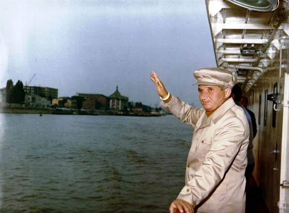 Nicolae Ceaușescu în vara anului 1976 (© „Fototeca online a comunismului românesc”, cota: -)