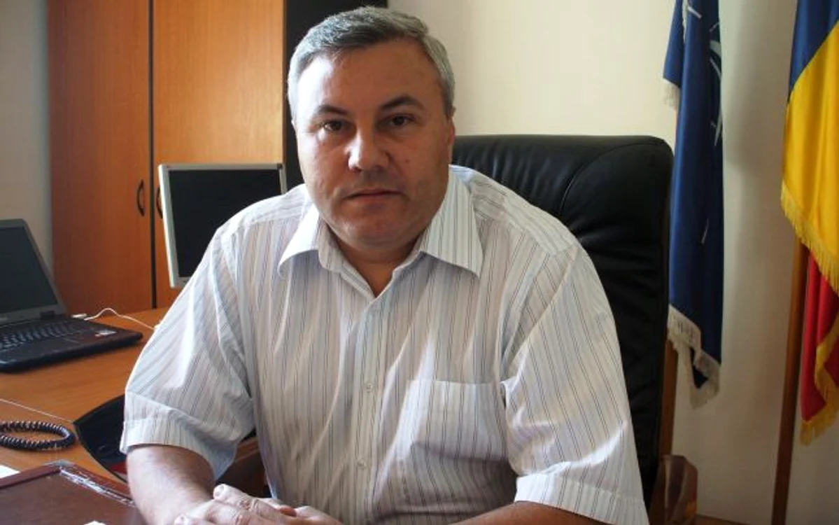 
    Vasile Oprișan, șeful IPJ Bacău, a făcut câteva declarații scandaloase despre femeile agresate de partenerii lorfoto: arhiva Adevărul  