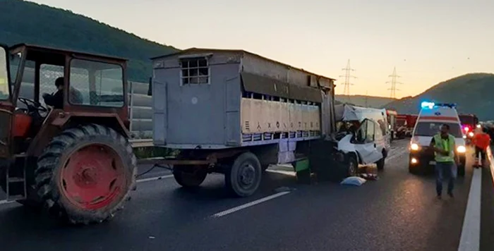 Accidentul a avut loc în iulie 2020 pe autrostrada A1, în județul Hunedoara FOTO ISU