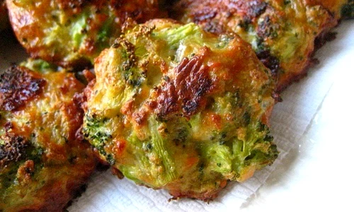 chiftelute cu branza si broccoli jpeg