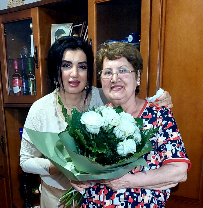 Mama Adrianei Bahmuțeanu a suferit un AVC / foto: Facebook