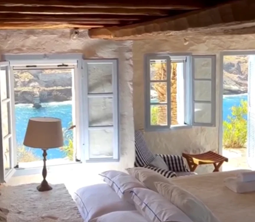 Cazare în insula Serifos, preferata grecilor pentru vacanțe. Foto: captură video X