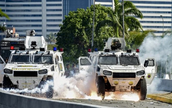 Proteste violente Venezuela - 30 aprilie FOTO AFP