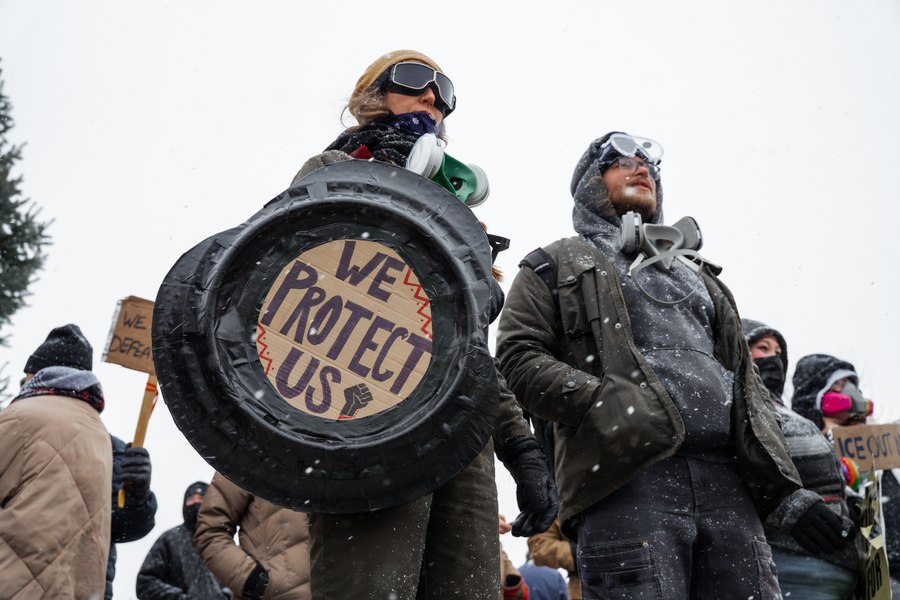 Democrații cer ICE să părăsească Minnesota, după ce un bărbat de 37 de ani a fost împușcat mortal de unul dintre agenți