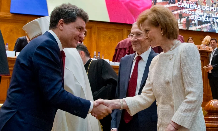 Majestatea Sa Margareta și Emil Constantinescu la ceremonia de învestire a lui Nicușor Dan ca președinte al României   FOTO Daniel Angelescu, Casa Majestății Sale (1) jpg
