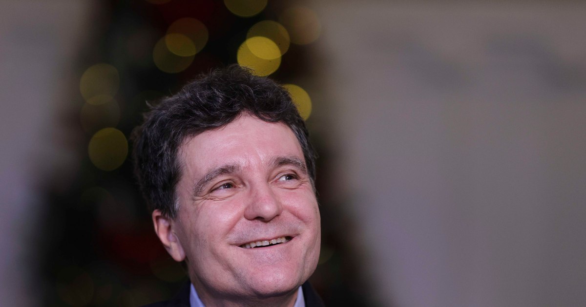 Nicușor Dan își lansează campania prezidențială cu sloganul 'România onestă' și o țintă de 2 milioane de euro