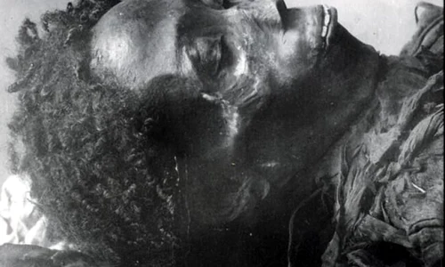 Vechii egipteni foloseau produse cosmetice pentru coafat jpeg