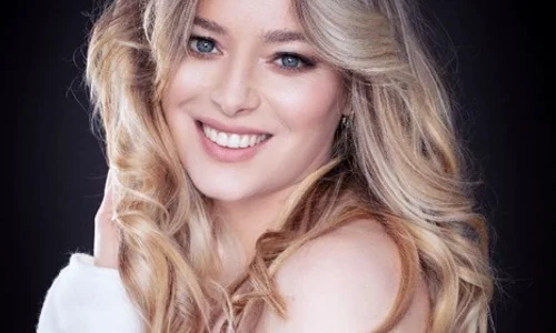 1 laura cosoi main jpg jpeg