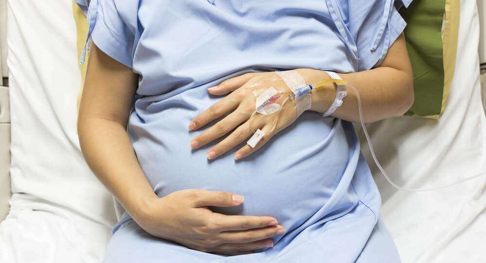 Revolta mamelor: Campanie pentru susținerea gravidelor și a femeilor care au născut