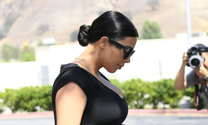 Pregnant Kim Kardashian & Kris Jenner Stop By Erewhon Market jpeg