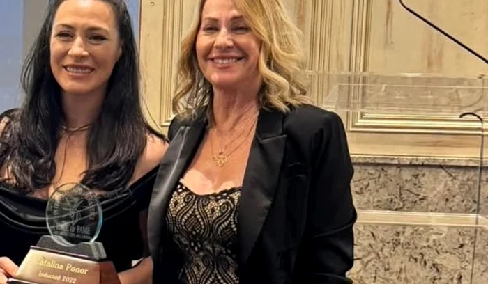 Cătălina Ponor și Nadia Comăneci, la evenimentul din SUA (FOTO: Facebook)