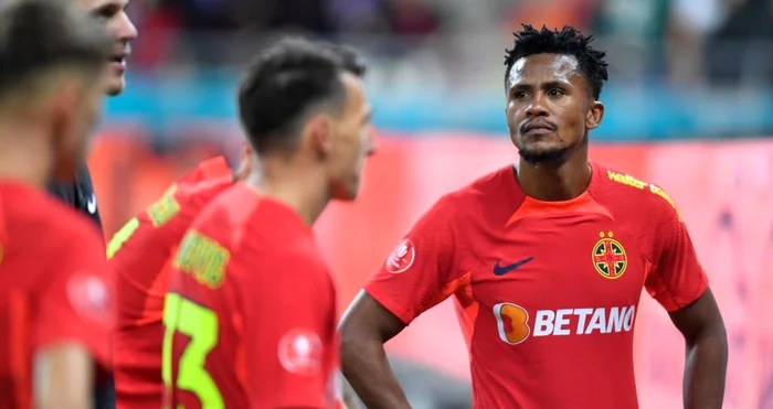 Ngezana, un fotbalist năbădăios. Foto Sportpictures