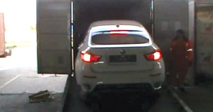 Mașinile clonate au fost descoperite într-un container