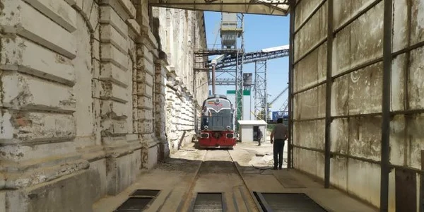 tren cereale galati port ecartament 640x400 jpg
