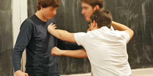 Cei mai mulţi elevi  se bat din nevoia  de dominare