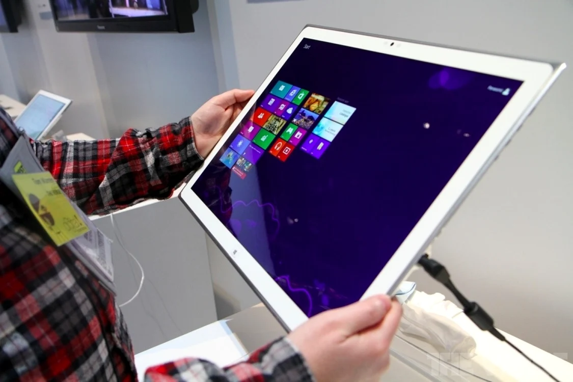 Tableta de 20 inci de la Panasonic. FOTO The Verge