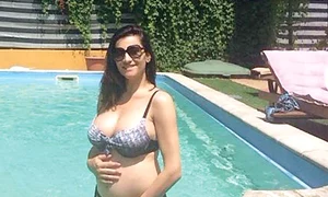 A scos pozele cu burtică de pe Facebook jpeg