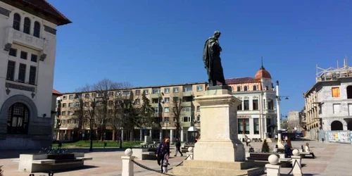 Statuia lui Ovidius Piaţa Ovidiu Muzeul de Istorie Naţională şi Arheologie Constanţa Foto Sînziana Ionescu