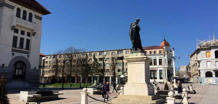 Statuia lui Ovidius Arhivă Adevărul