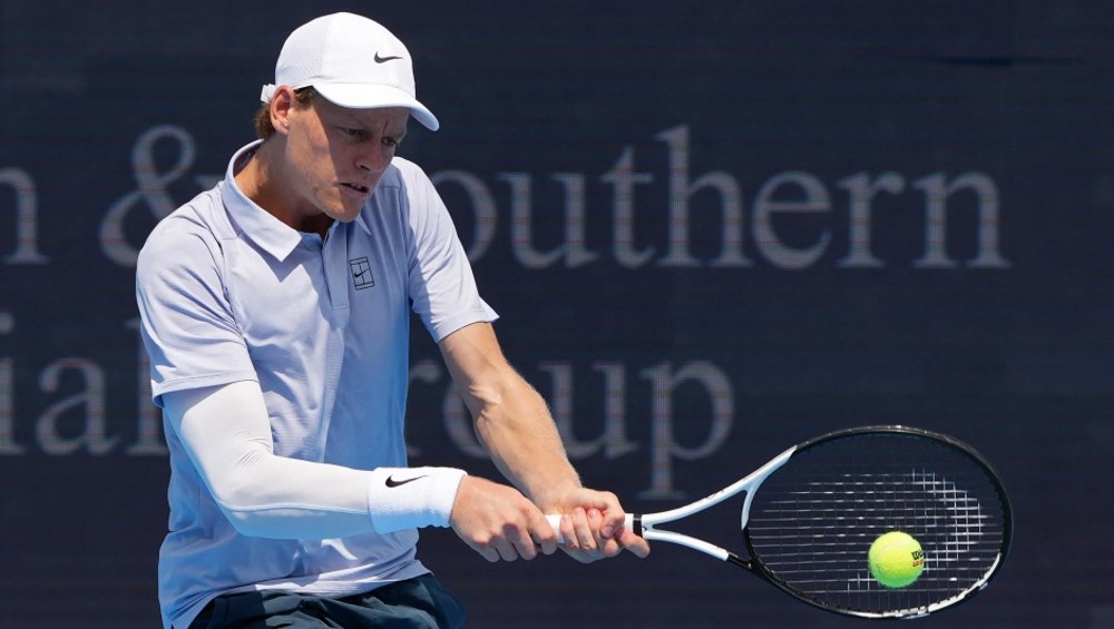 Jannik Sinner a abandonat în finala de la Cincinnati și i-a pus pe tavă titlul lui Carlos Alcaraz