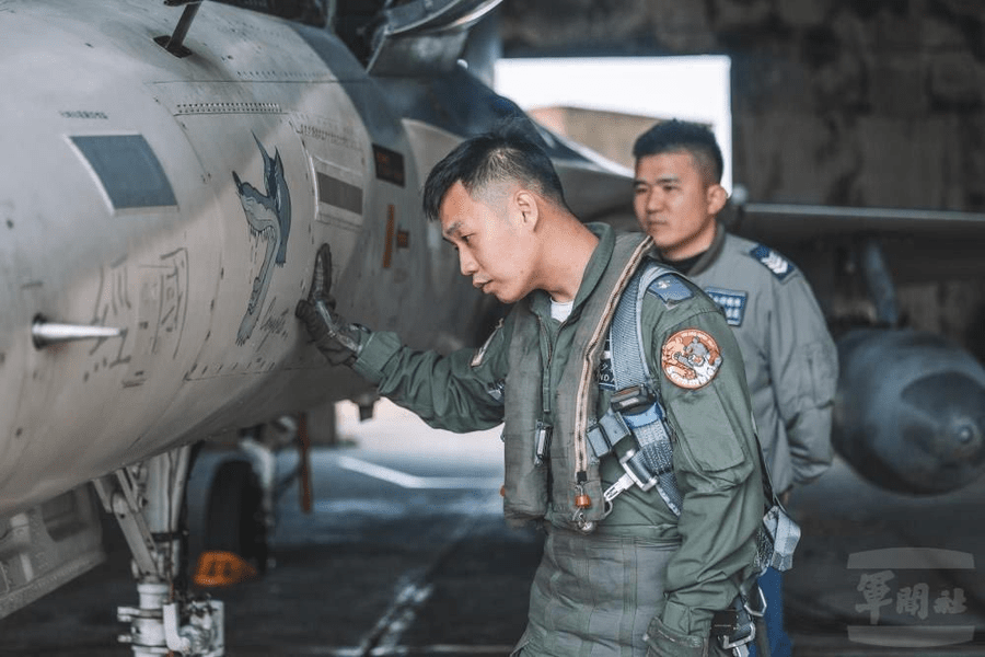 Liderul Chinei, luat peste picior de piloții taiwanezi. De ce Xi Jinping este poreclit „Winnie the Pooh”
